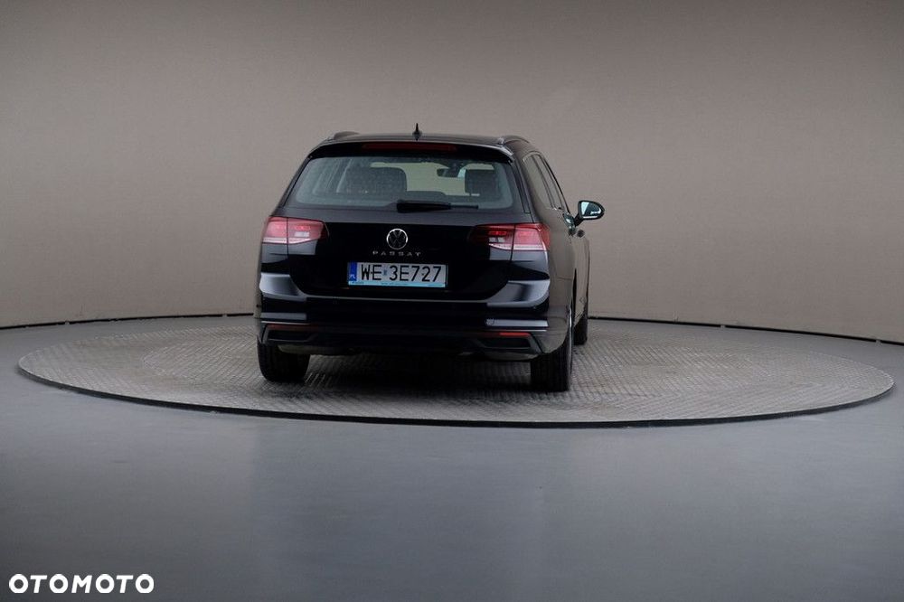 Volkswagen Passat Variant 2.0 TSI Business DSG - 5