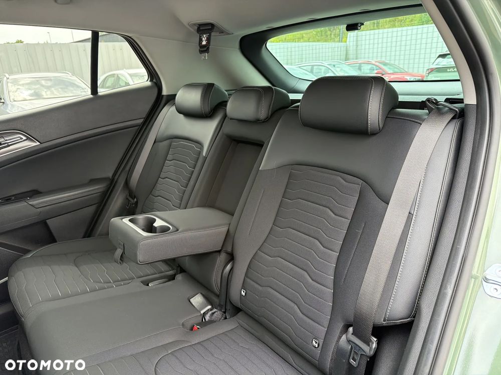 Kia Sportage 1.6 T-GDI MHEV Business Line 2WD DCT - 17