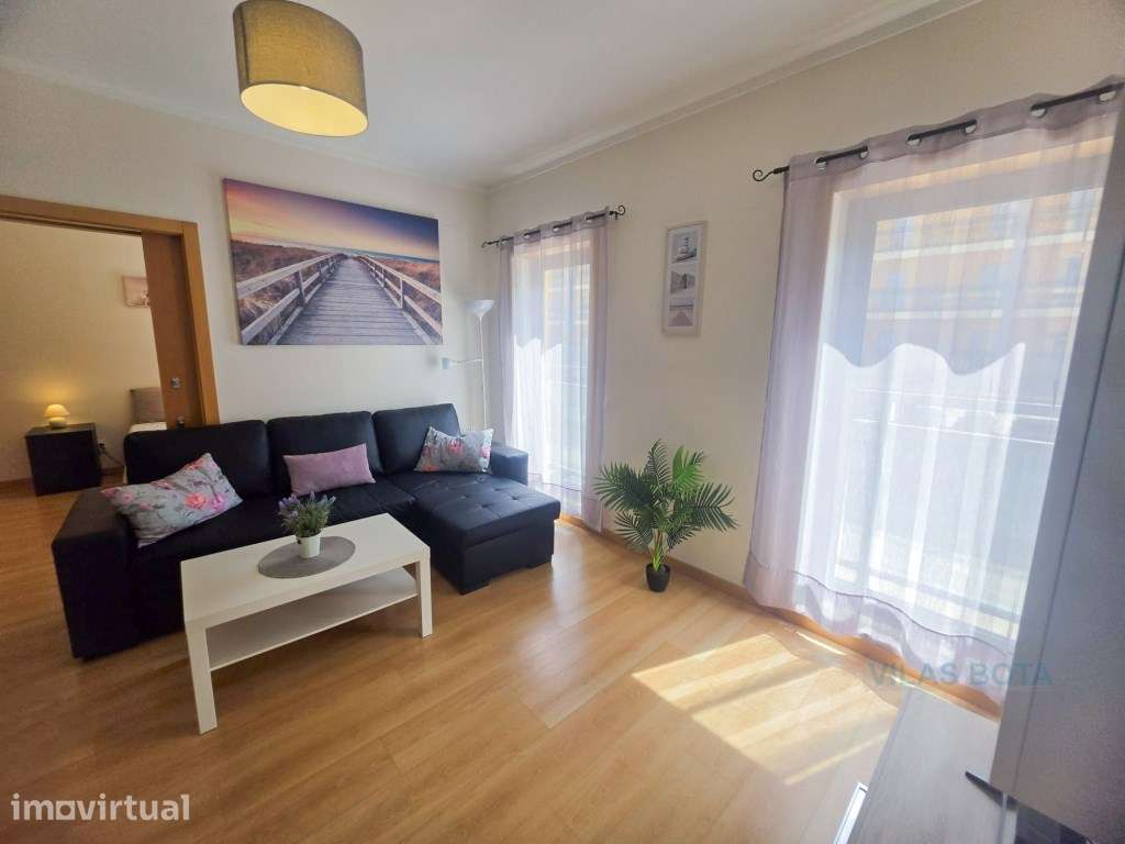 Apartamento T1 Elegante com Piscina na Marina de Olhão - Grande imagem: 2/13