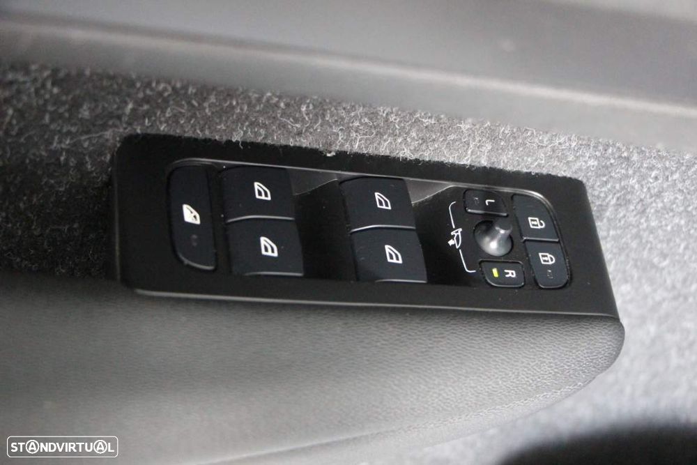 Volvo XC 40 1.5 T5 PHEV R-Design Expression - 18