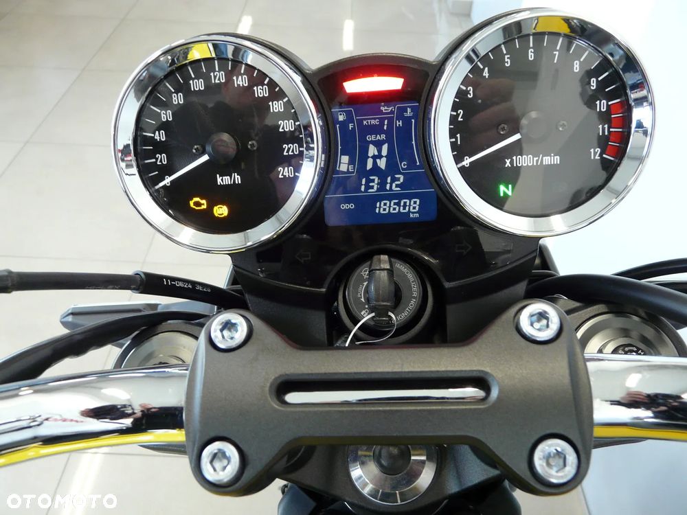 Kawasaki Z 900 RS - 23