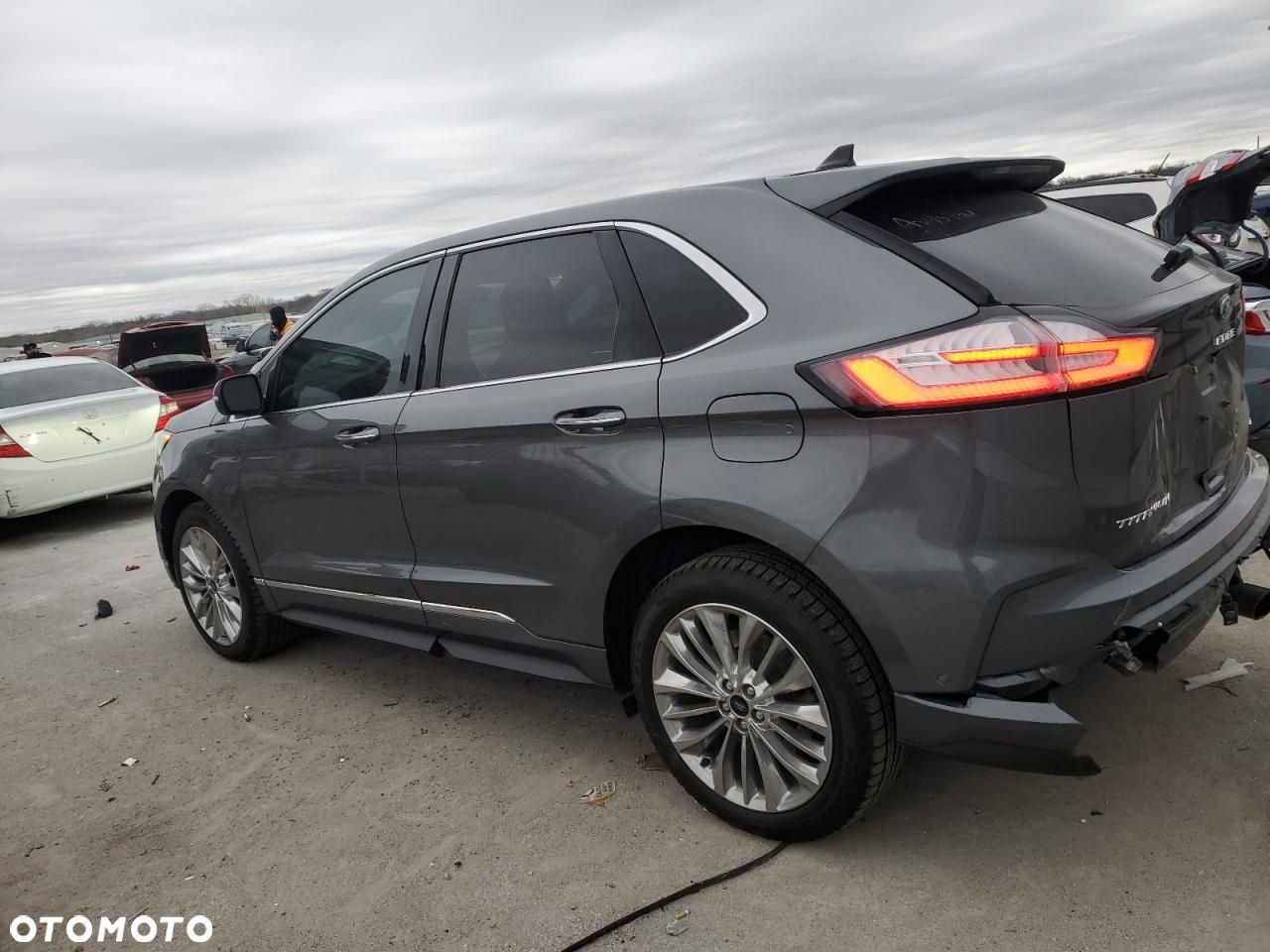 Ford Edge - 2