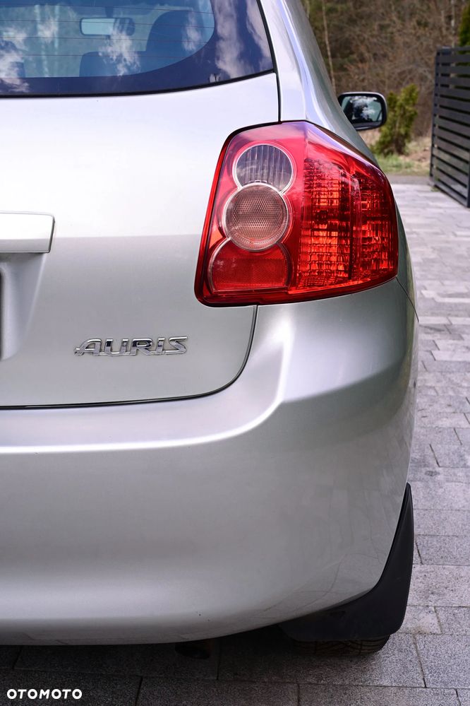 Toyota Auris 1.4 VVT-i Luna - 10