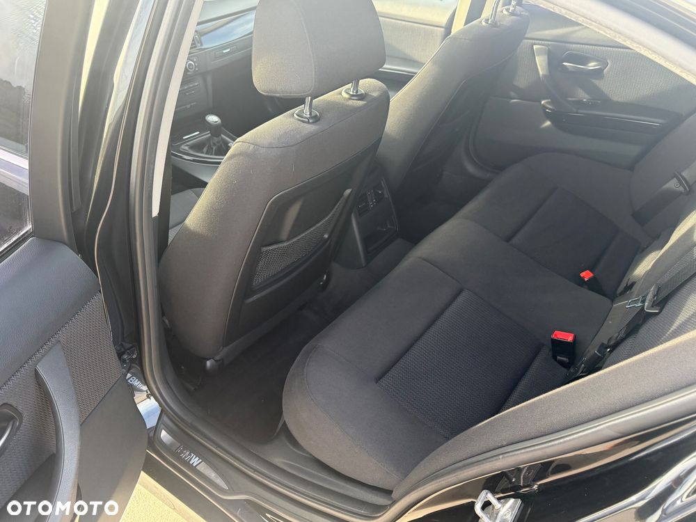 BMW Seria 3 318i Edition Lifestyle - 22