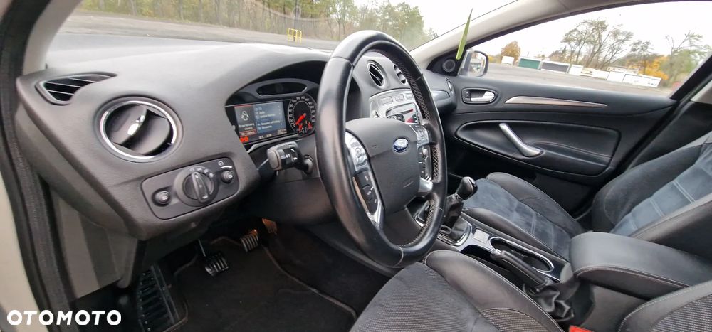 Ford Mondeo 2.0 FF Titanium - 17