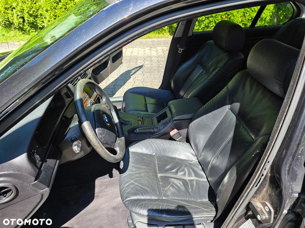 BMW Seria 5 - 11