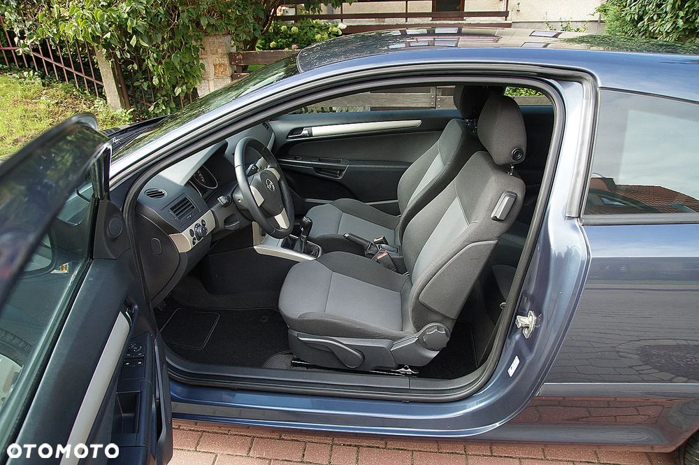 Opel Astra GTC 1.4 Edition - 14