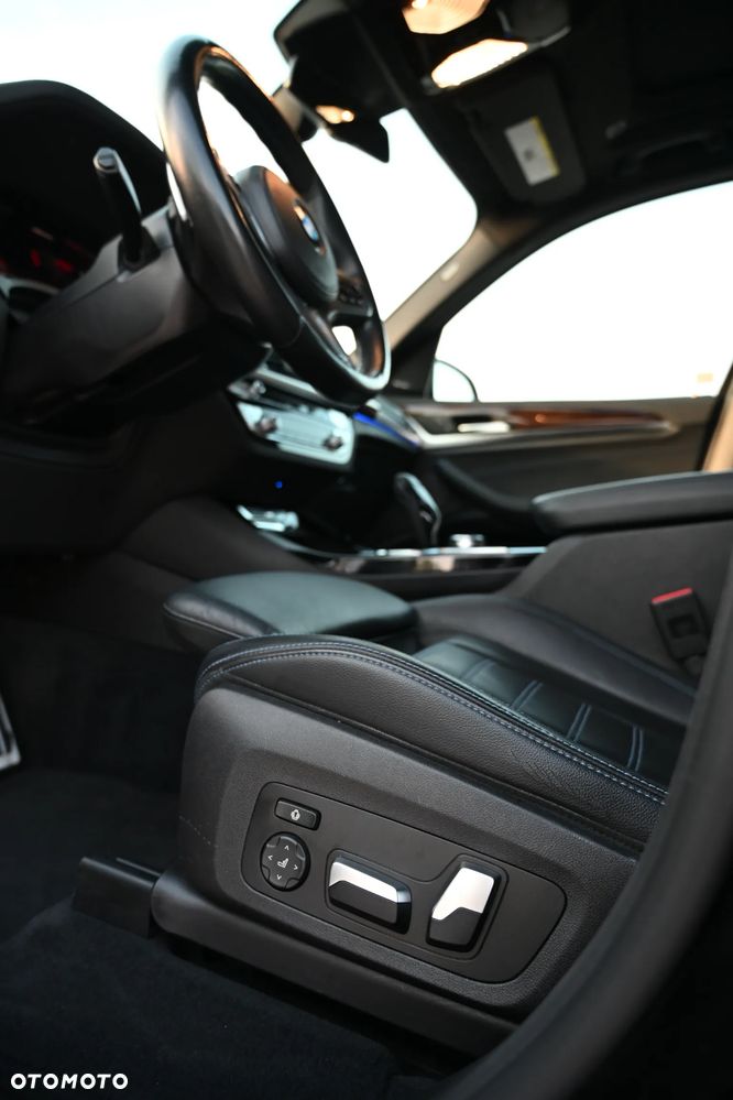 BMW X3 xM40i mHEV - 14