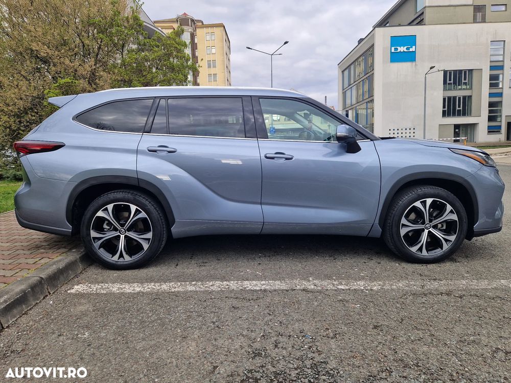 Toyota Highlander 2.5 L Dynamic Force 248CP Luxury Pearly - 3