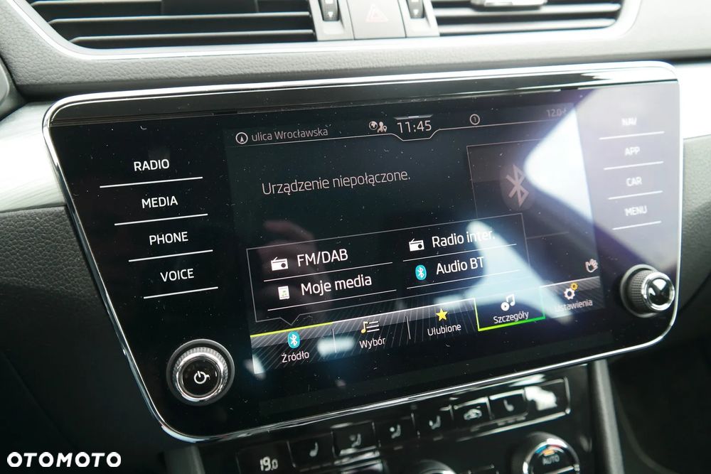 Skoda Superb 2.0 TSI Ambition DSG - 22