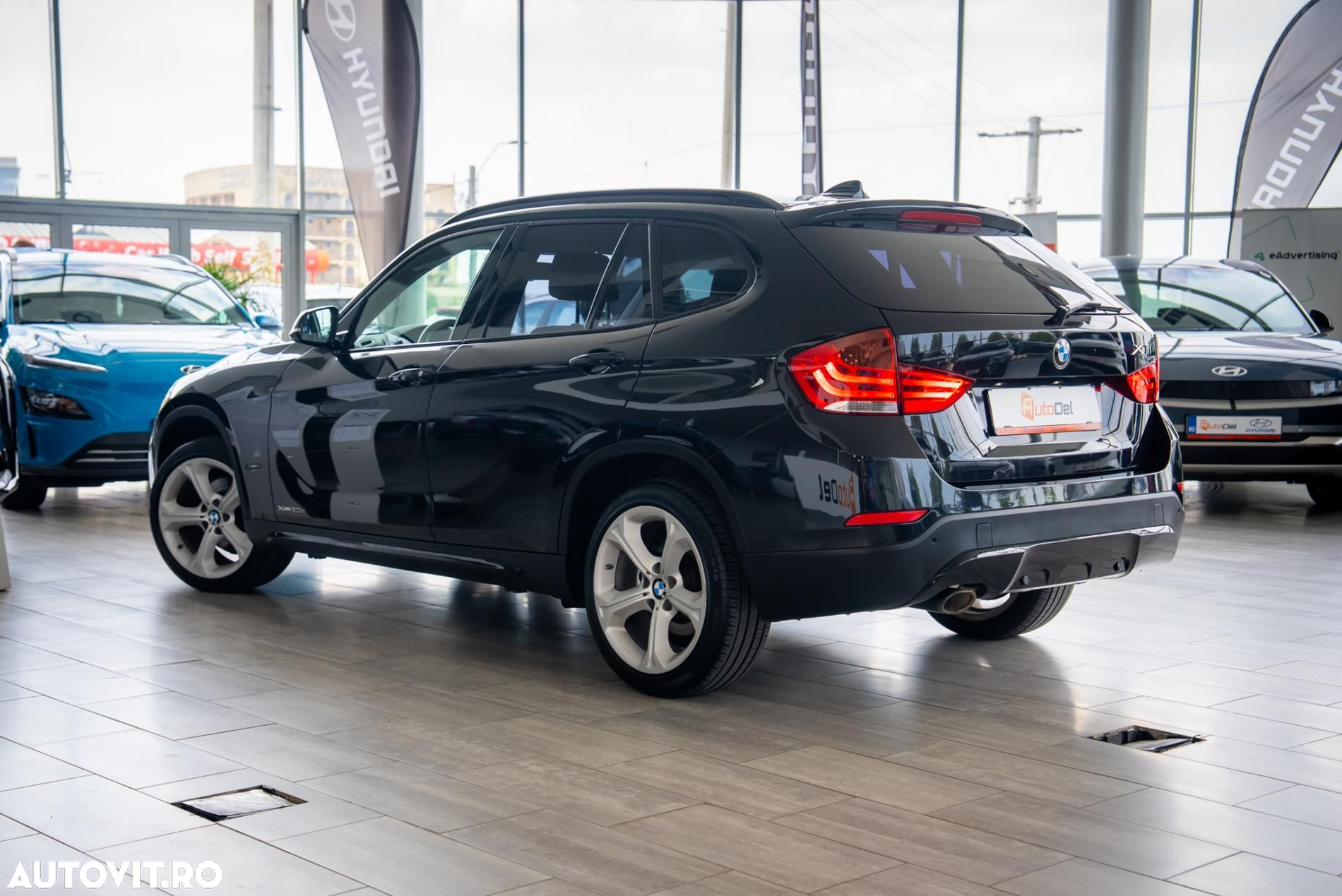 BMW X1 xDrive20d Aut. Sport Line - 3