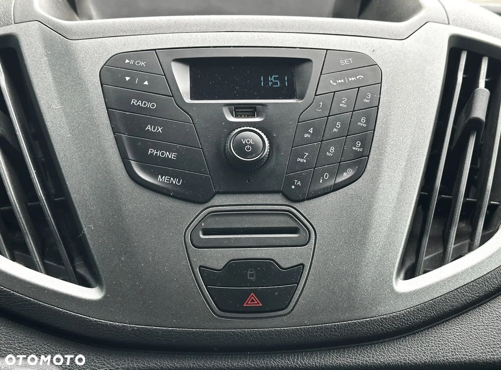 Ford Transit - 12