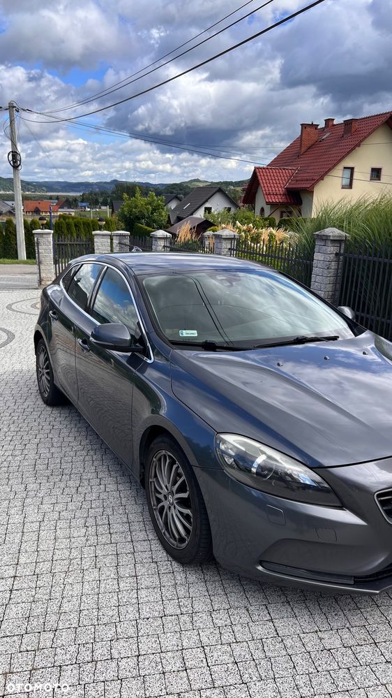 Volvo V40 D2 Momentum - 2