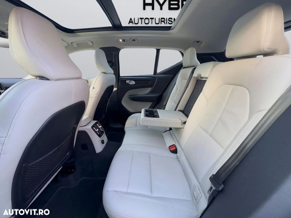 Volvo XC 40 Recharge T5 Twin Engine AT7 R-Design - 14
