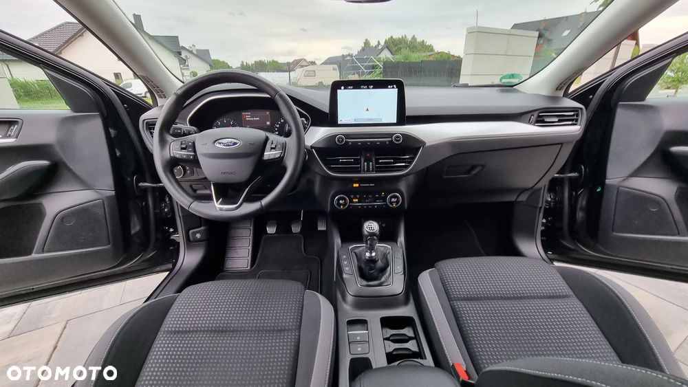 Ford Focus - 8