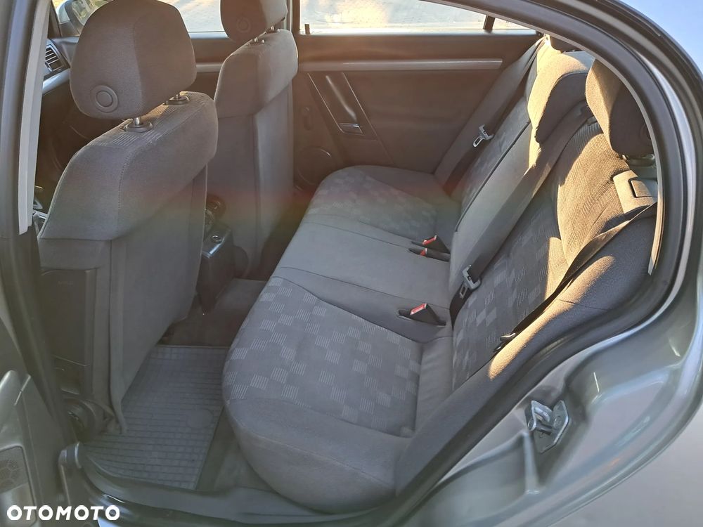 Opel Vectra - 12