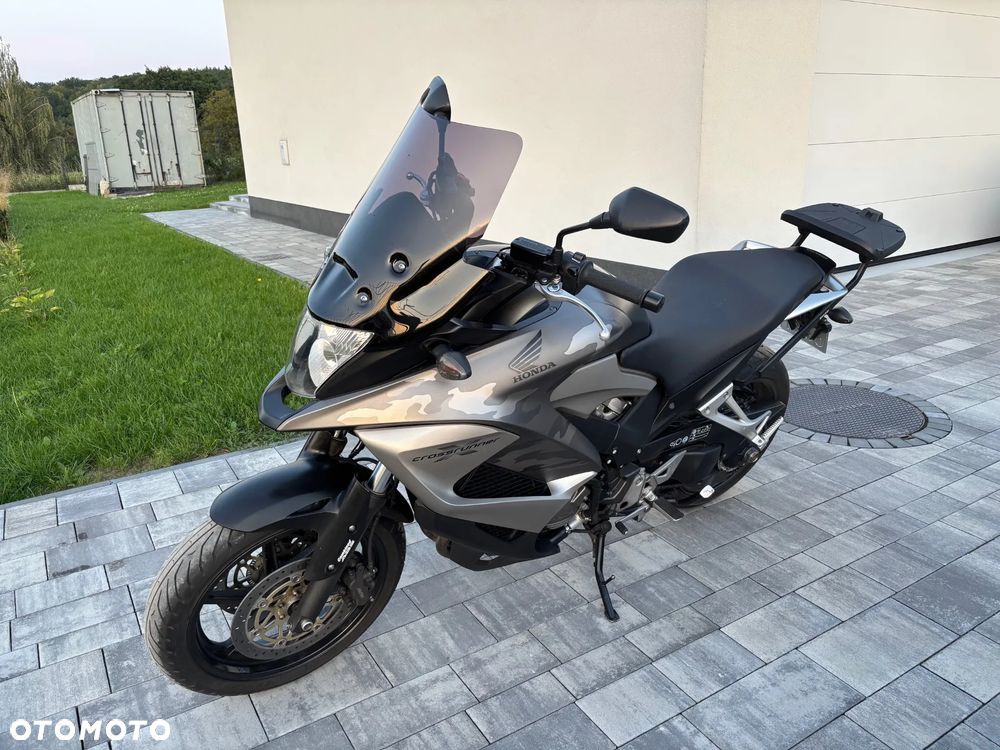 Honda VFR - 3