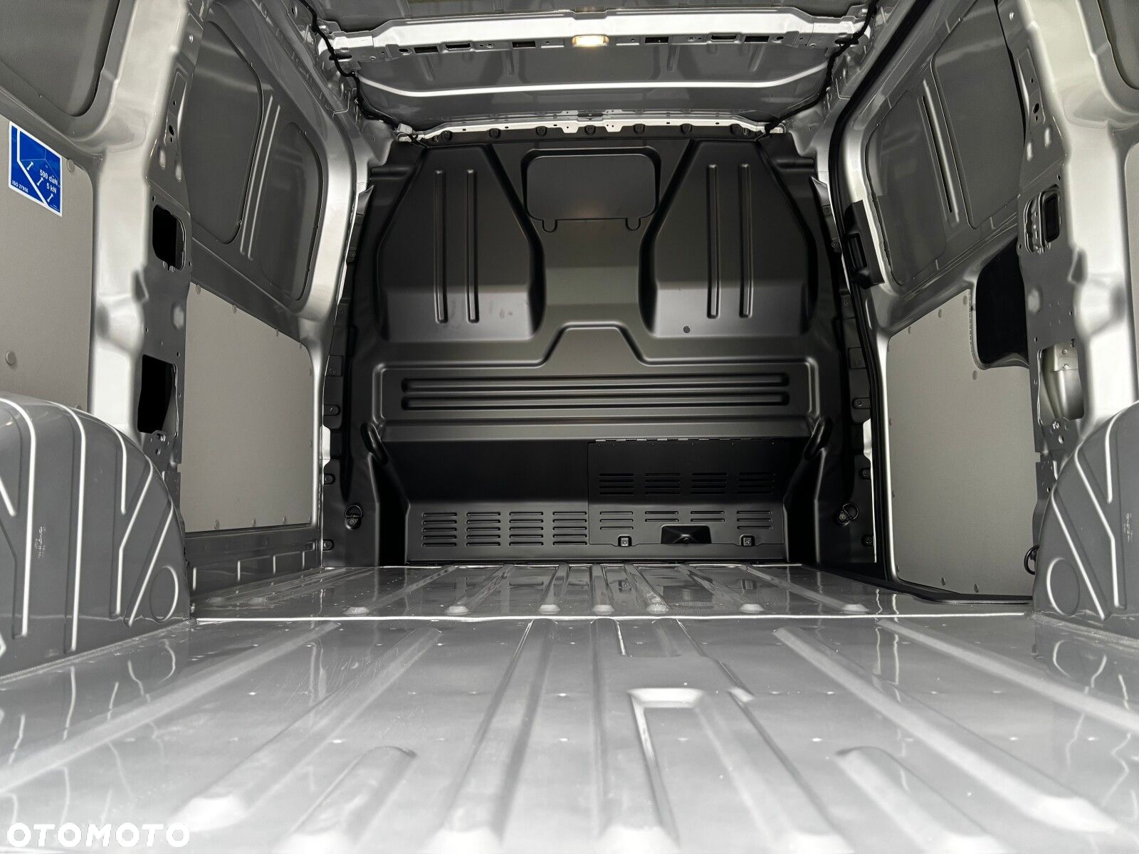 Volkswagen Transporter 2.0 TDI 150KM 6-bm L1 - 27