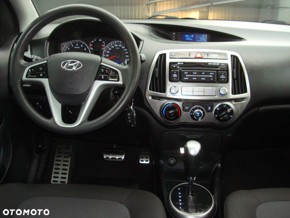 Hyundai i20 - 10