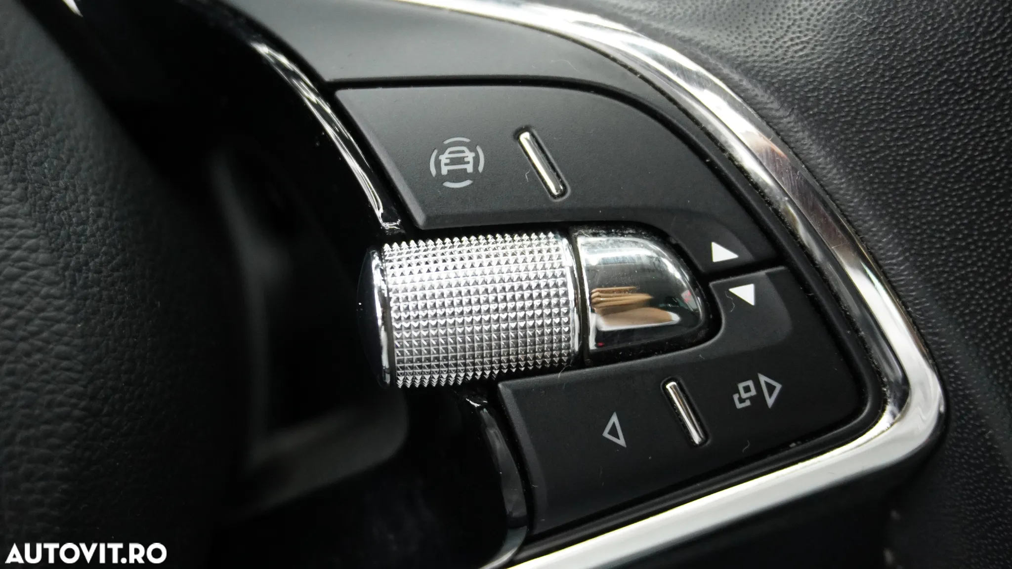 Skoda Karoq 2.0 TDI DSG Ambition - 10