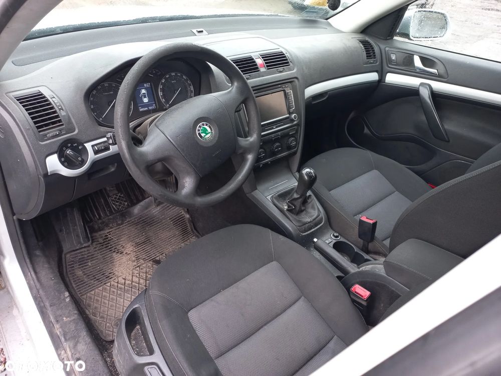 Skoda Octavia II kombi 1.9 TDI 08r fotel fotele tapicerka komplet - 1