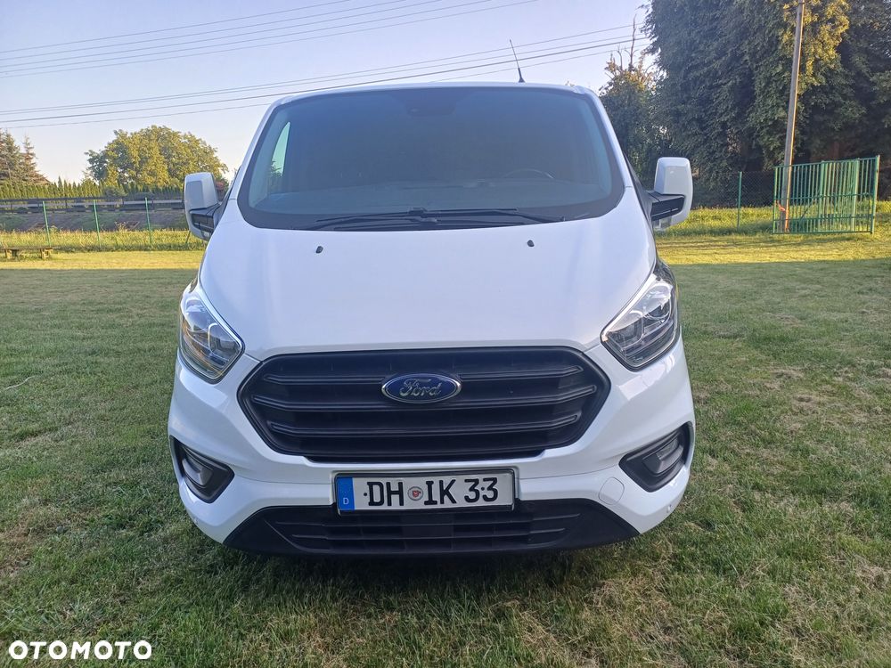 Ford Custom - 5