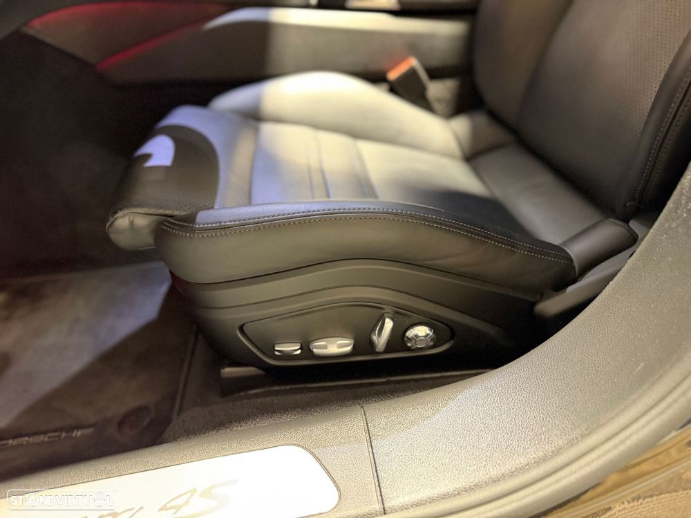 Porsche Panamera 4S E-Hybrid - 21