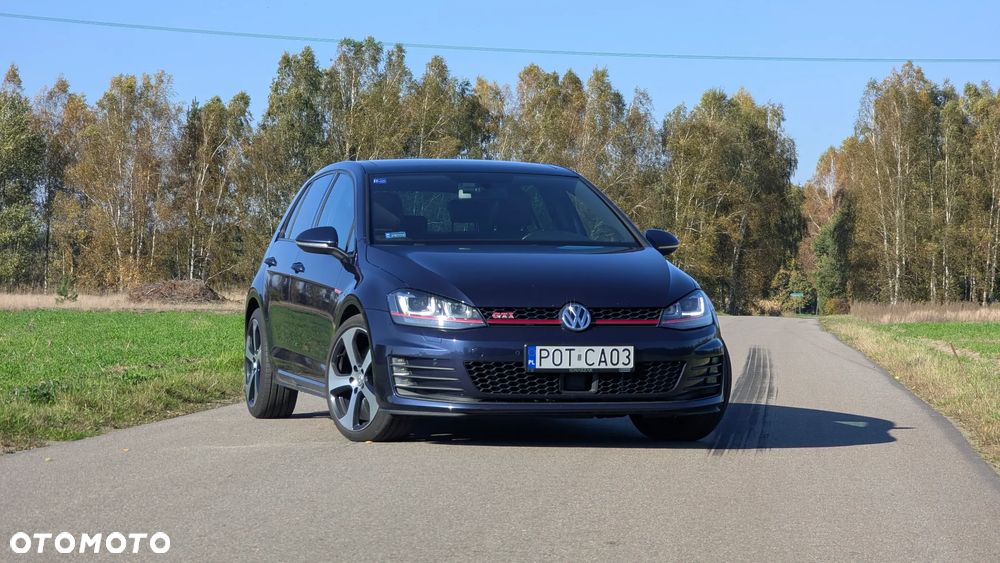 Volkswagen Golf GTI Performance BlueMotion Technology DSG - 1