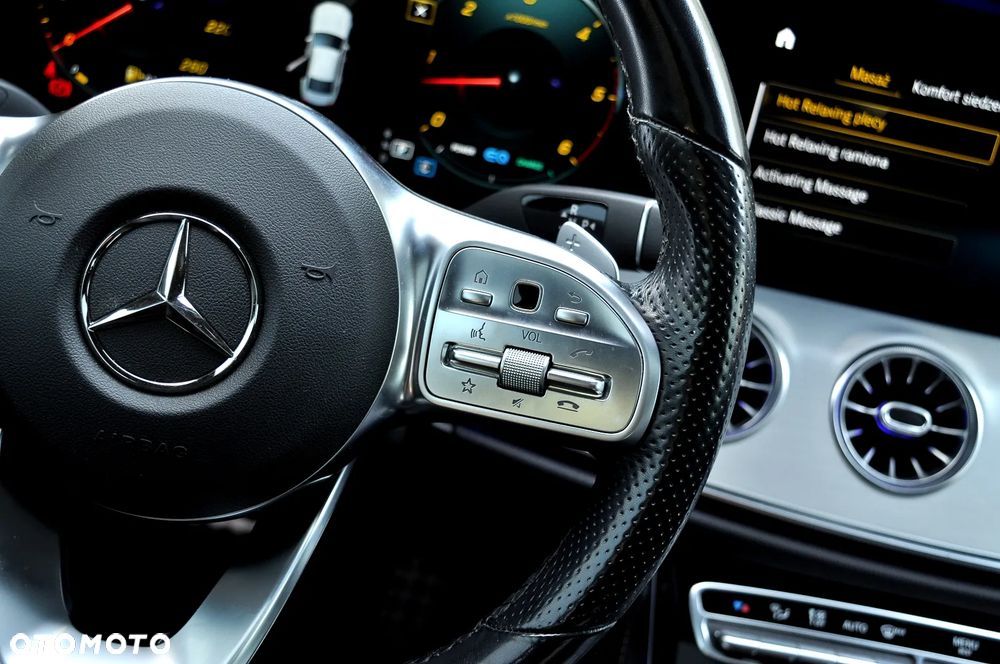 Mercedes-Benz CLS 300 d 4Matic 9G-TRONIC AMG Line - 31