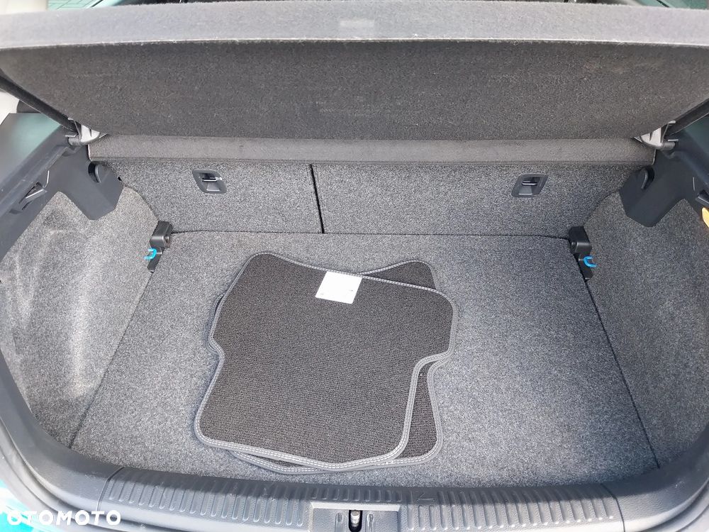 Volkswagen Polo 1.2 TSI Blue Motion Technology Lounge - 19