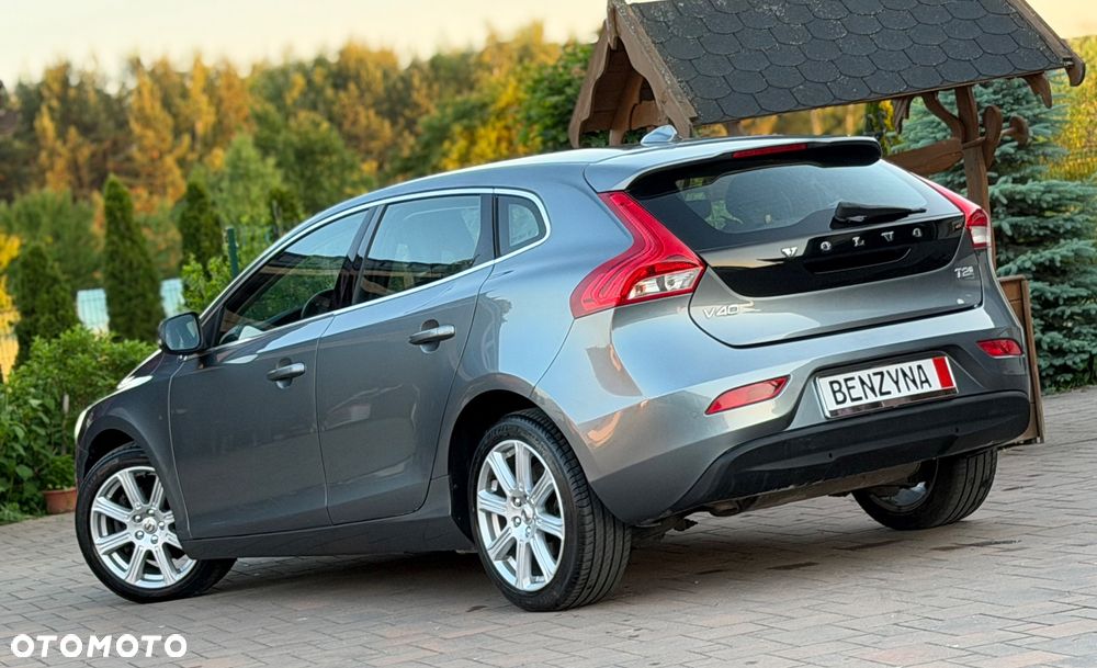 Volvo V40 T2 Inscription - 6