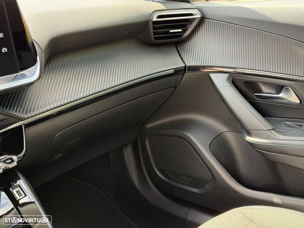 Peugeot 2008 1.5 BlueHDi Allure Pack - 12