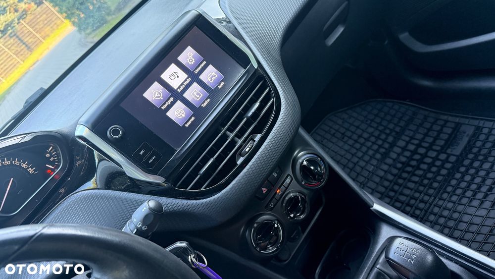 Peugeot 2008 - 14
