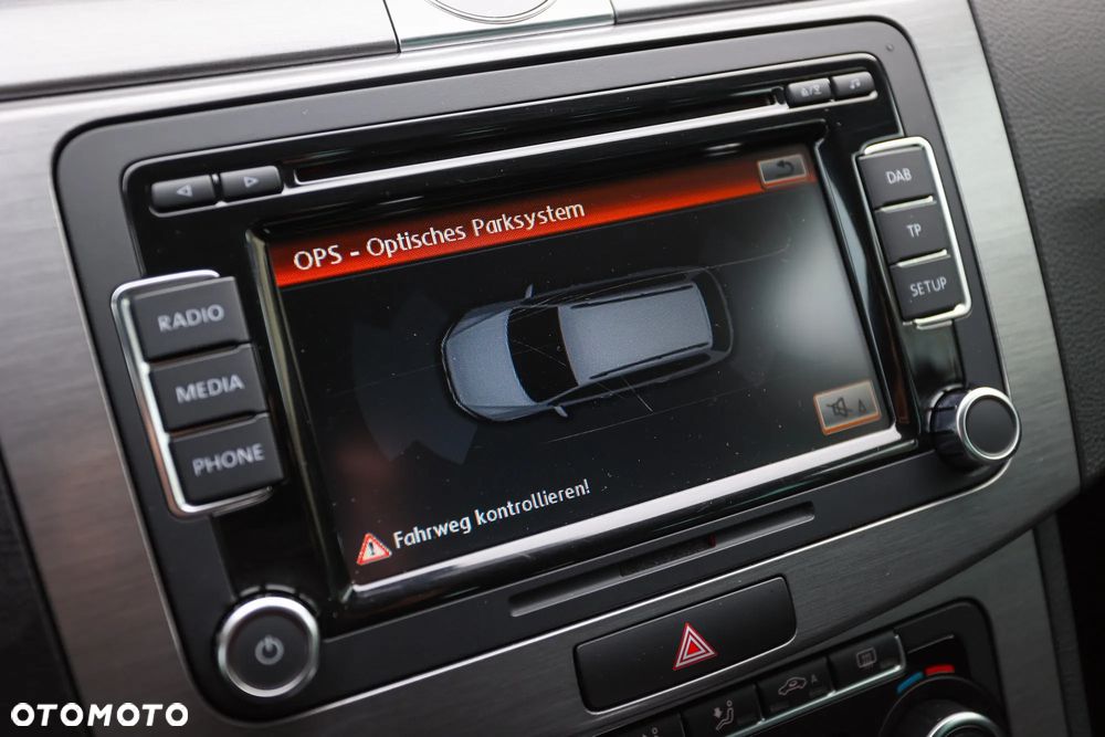 Volkswagen Passat 2.0 TDI 4Motion DSG BlueMotion Tech Highline - 26