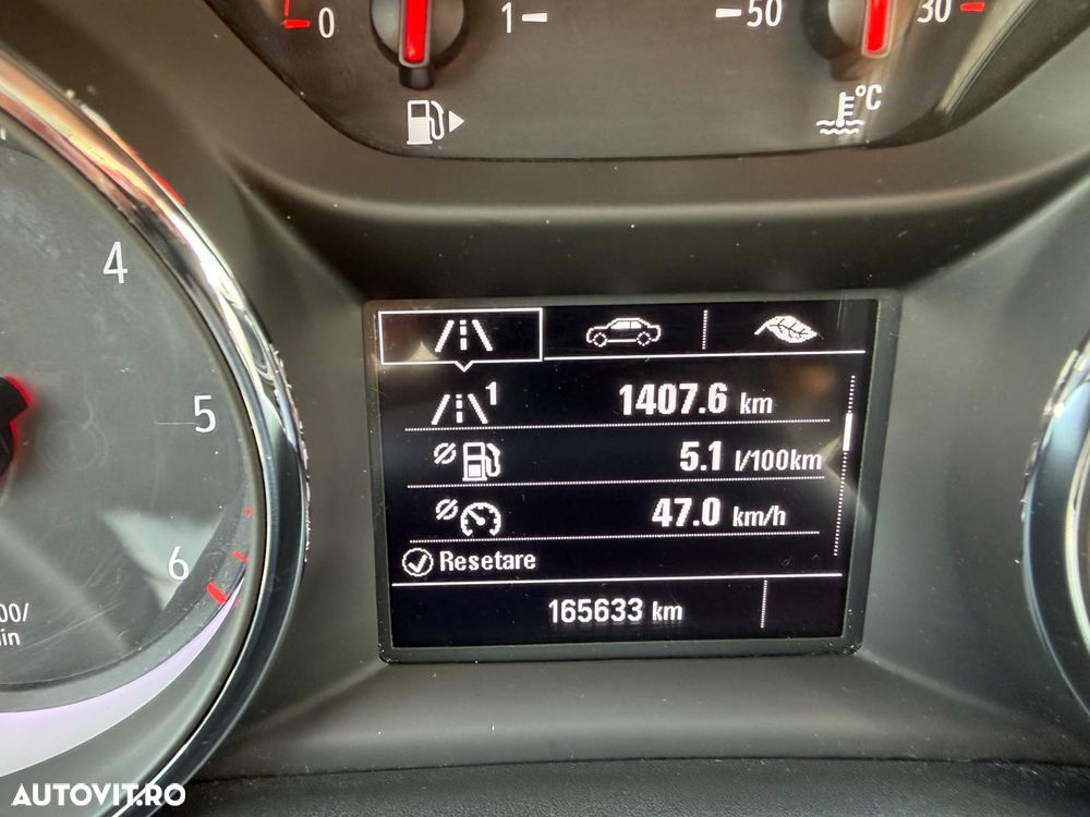 Opel Astra 1.6 D (CDTI) Start/Stop Dynamic - 12