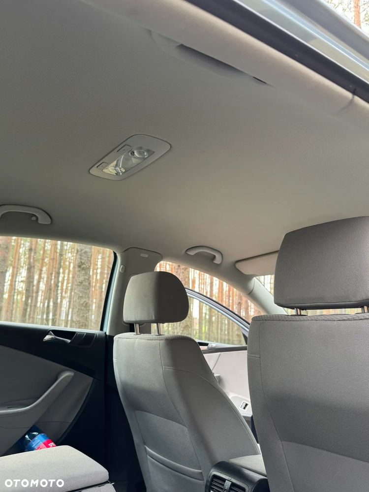 Volkswagen Passat 1.6 FSI Automatik Comfortline - 16