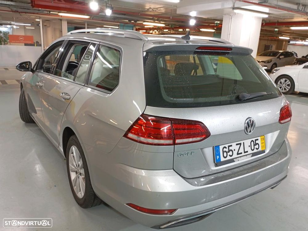 VW Golf Variant 1.6 TDi Confortline - 4