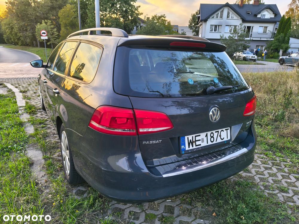 Volkswagen Passat 2.0 TDI Trendline - 5