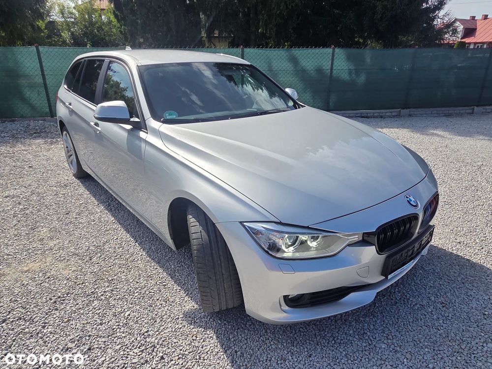 BMW Seria 3 318d xDrive M Sport Shadow - 14