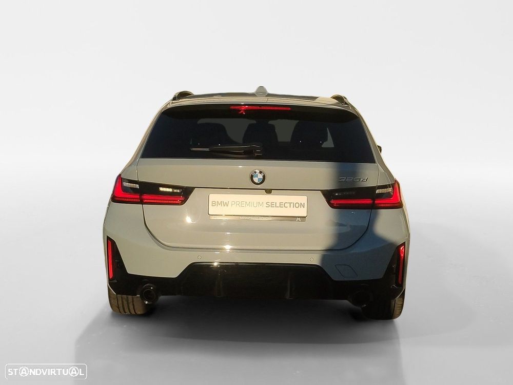 BMW 320 - 4