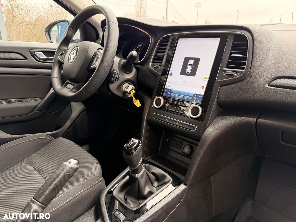 Renault Megane TCe Business - 20