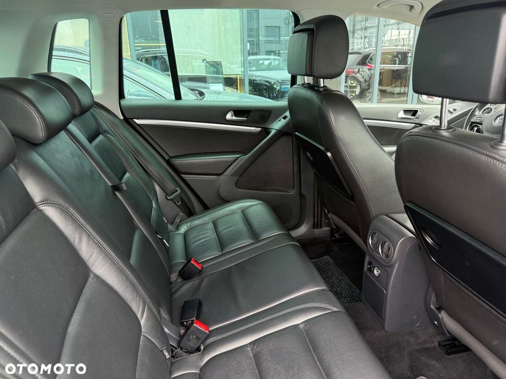 Volkswagen Tiguan - 15