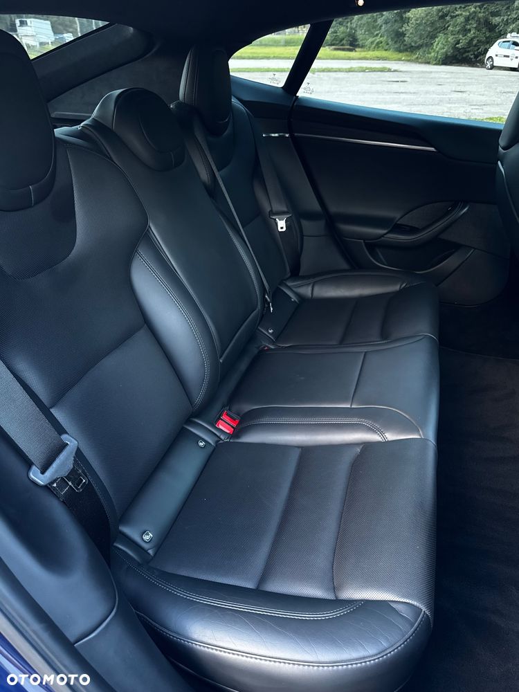 Tesla Model S Long Range - 34