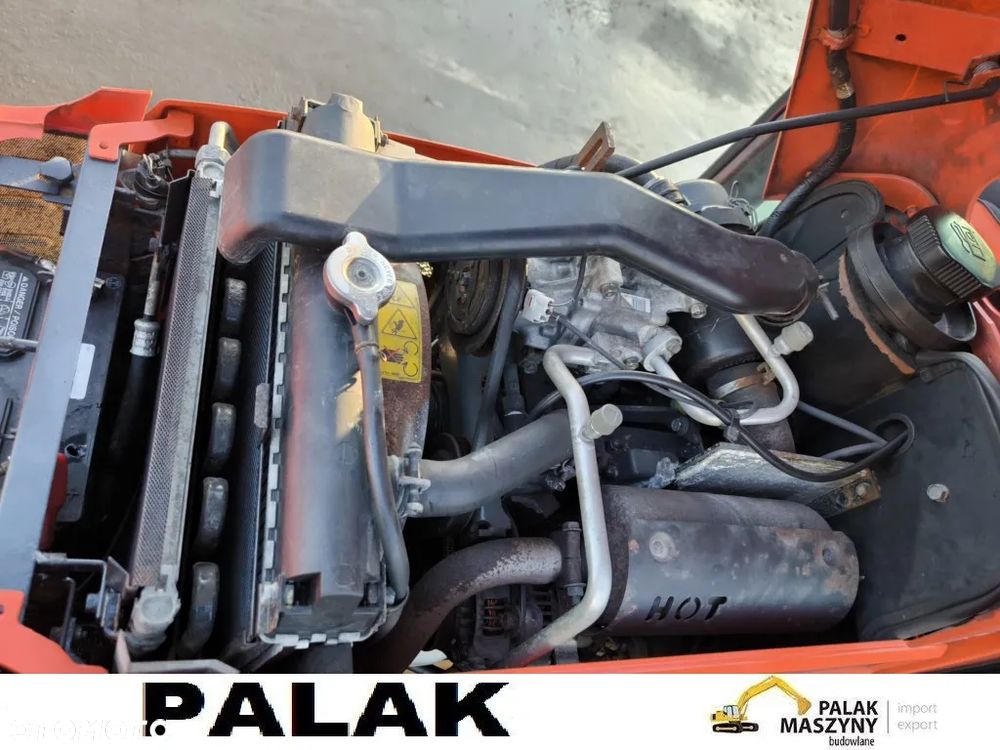 Kubota Traktorek  KUBOTA  B2530  4 WD , 2010 rok, ODŚNIEŻACZ - 14