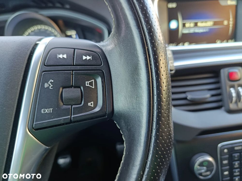 Volvo V40 D4 RDesign - 9