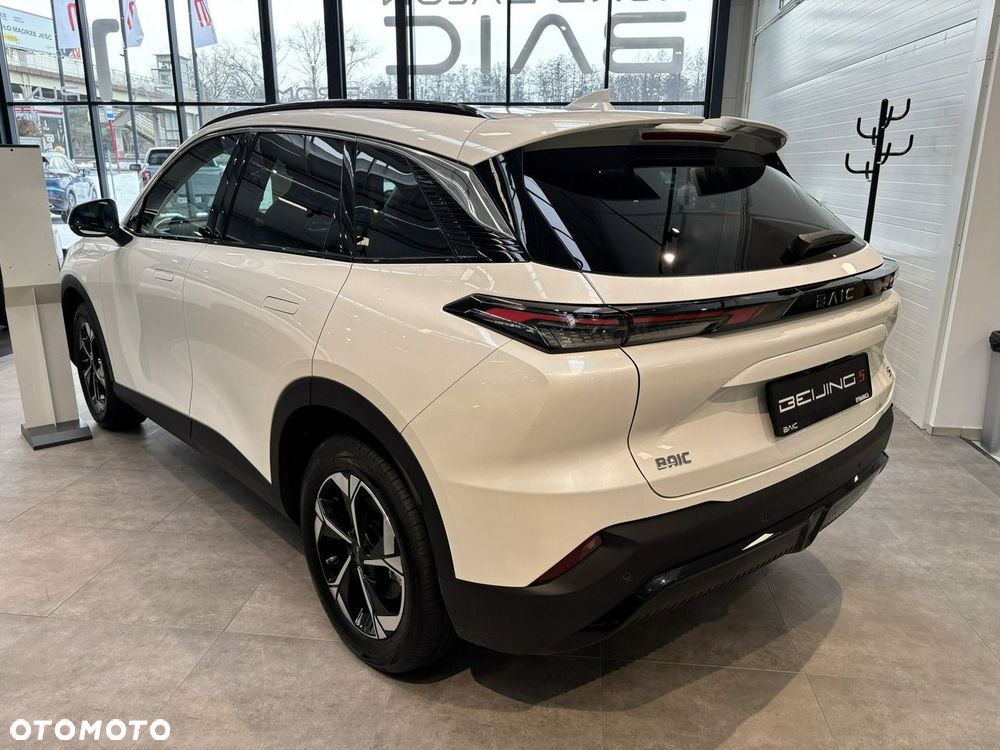 BAIC 5 - 5