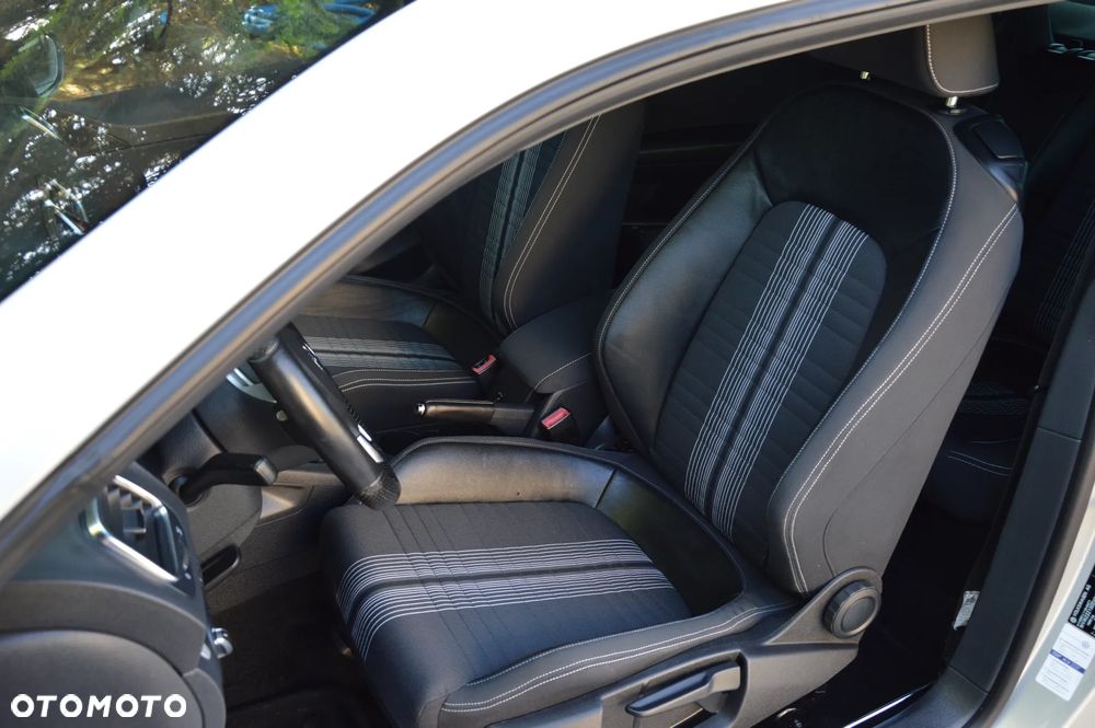 Volkswagen Scirocco - 7