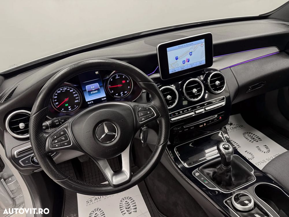 Mercedes-Benz C - 27