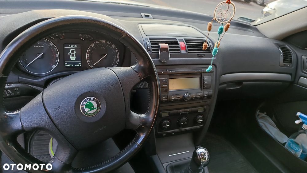 Skoda Octavia 2.0 TDI Ambiente - 9