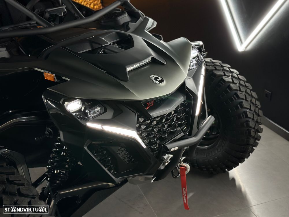 Can-Am Maverick R Can Am Maverick R XRC DCT SAS - 2